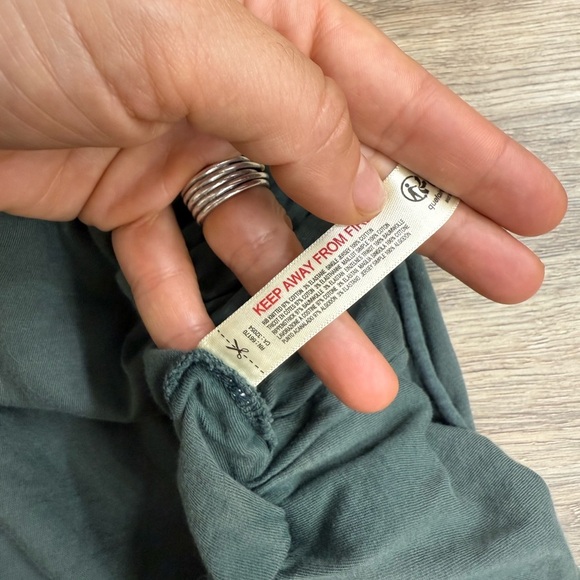 Daily Practice by Anthropologie Mini Bubble Dress
Ribbed Solid Smocked Sz S - Picture 13 of 14